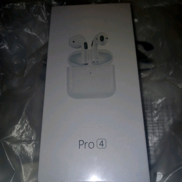 High performance bluetooth earbuds - Picture 1 of 4